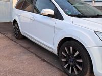 Gebraucht Ford Focus Titanium 125 PS (91 kW) 2009 Weiß Kombi