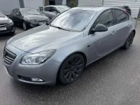 Gebraucht Opel Insignia Sport 220 PS (161 kW) 2009 Silbersee/perl silber (m2) Limousine
