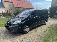 Gebraucht Peugeot TePee 136 PS (100 kW) 2012 Schwarz Van / Kleinbus