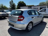 Gebraucht BMW 118 122 PS (89 kW) 2006 Titansilber metallic Kleinwagen