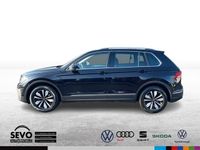 Gebraucht VW Tiguan Move 150 PS (110 kW) 2024 Schwarz SUV