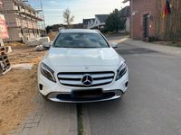 Gebraucht Mercedes GLA200 156 PS (114 kW) 2016 Weiß SUV