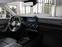Gebraucht Mercedes A250 Progressive 224 PS (164 kW) 2026 Grau / mountaingrau Limousine