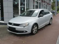 Gebraucht VW Jetta Match 122 PS (89 kW) 2012 Silber Limousine