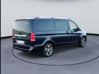 Gebraucht Mercedes V220 163 PS (119 kW) 2017 Blau Van / Kleinbus