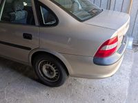 Gebraucht Opel Vectra 101 PS (74 kW) 1997 Limousine