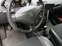 Gebraucht Peugeot 207 75 PS (55 kW) 2013 Silber Kombi