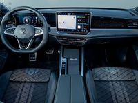 Gebraucht VW Passat R-line 193 PS (141 kW) 2025 Silber Kombi