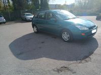 Second-hand Ford Focus 101 CP (74 kW) 1999 Verde Berlinǎ