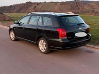Gebraucht Toyota Avensis 129 PS (94 kW) 2005 Schwarz Kombi
