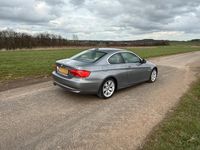 Gebraucht BMW 330 245 PS (180 kW) 2012 Grau Coupé