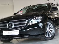 Gebraucht Mercedes E220 Avantgarde 194 PS (142 kW) 2016 Schwarz metallic Kombi