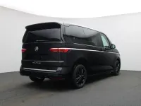 Gebraucht VW Multivan Style 150 PS (110 kW) 2025 Deep black perleffekt Van / Kleinbus