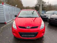 Gebraucht Hyundai i20 Classic 77 PS (56 kW) 2010 Rot Limousine