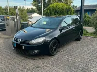 Gebraucht VW Golf VI 122 PS (89 kW) 2012 Schwarz Kleinwagen