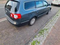 Gebraucht VW Passat 122 PS (89 kW) 2009 Blau Kombi