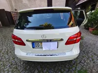 Gebraucht Mercedes B180 122 PS (89 kW) 2013 Weiß Kleinwagen