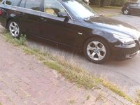 Gebraucht BMW 525 197 PS (144 kW) 2007 Schwarz Kombi