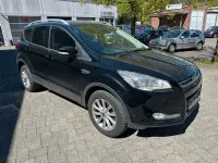 Gebraucht Ford Kuga Titanium 150 PS (110 kW) 2016 Schwarz SUV