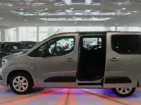 Gebraucht Opel Combo Life Elegance 131 PS (96 kW) 2022 Quartz/artense grey Van / Kleinbus