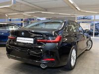 Gebraucht BMW 320 Sport Line 163 PS (119 kW) 2022 Schwarz Limousine