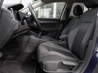 Gebraucht VW Golf VIII Active 131 PS (96 kW) 2021 Blau Limousine