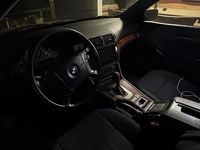 Gebraucht BMW 523 170 PS (125 kW) 1998 Schwarz Limousine