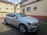 Gebraucht Mercedes A180 122 PS (89 kW) 2012 Silber Kleinwagen