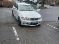 Gebraucht BMW 118 Sport Line 143 PS (105 kW) 2009 Weiß Kleinwagen