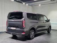 Neu Ford Tourneo Titanium 170 PS (125 kW) 2026 Grau Van / Kleinbus