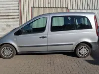 Gebraucht Mercedes Vaneo 91 PS (66 kW) 2004 Silber Van / Kleinbus