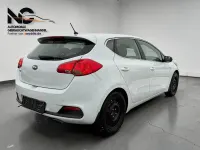 Używany Kia Ceed 135 KM (99 kW) 2014 Biały Hatchback