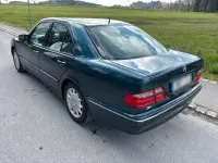 Gebraucht Mercedes E320 Elegance 224 PS (164 kW) 1999 Grün Limousine