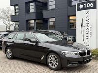 Gebraucht BMW 520 Sport Line 190 PS (139 kW) 2023 Sophistograu brillanteffekt me Kombi