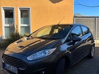 Gebraucht Ford Fiesta Titanium 101 PS (74 kW) 2016 Grau Limousine