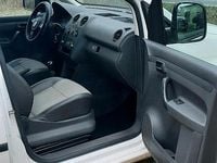 Usado VW Caddy 102 HP (75 kW) 2014 Branco Monovolume