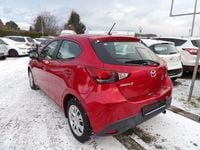 Używany Mazda 2 Prime-Line 75 KM (55 kW) 2015 Czerwony Hatchback