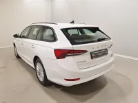 Gebraucht Skoda Octavia Ambition 116 PS (85 kW) 2021 Candyweiss Limousine