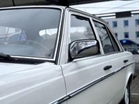 Gebraucht Mercedes 200 109 PS (80 kW) 1982 Weiß Limousine