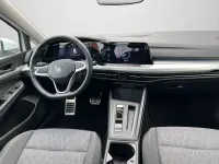 Gebraucht VW Golf VIII Move 150 PS (110 kW) 2024 Pure white Kombi