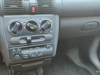 Second-hand Opel Corsa Slam 45 CP (33 kW) 1995 Albastru Hatchback