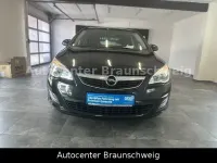 Używany Opel Astra Design Edition 140 KM (102 kW) 2012 Czarny Kombi