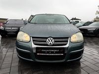 Gebraucht VW Jetta 102 PS (75 kW) 2005 Grün Limousine