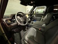 Gebraucht Land Rover Defender 75th Limited Edition 300 PS (220 kW) 2023 Grün SUV