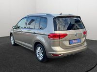 Gebraucht VW Touran IQ Drive 147 PS (108 kW) 2019 Beige Van / Kleinbus