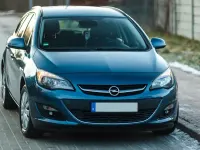 Gebraucht Opel Astra Selection 116 PS (85 kW) 2016 Blau Kombi