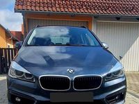 Gebraucht BMW 218 Advantage 150 PS (110 kW) 2017 Grau Van / Kleinbus