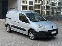 Gebraucht Peugeot Partner 90 PS (66 kW) 2010 Silber Van / Kleinbus