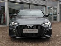 Gebraucht Audi A3 S-Line 150 PS (110 kW) 2023 Daytonagrau perleffekt Limousine