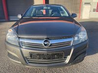 Gebraucht Opel Astra 116 PS (85 kW) 2012 Grau Kombi